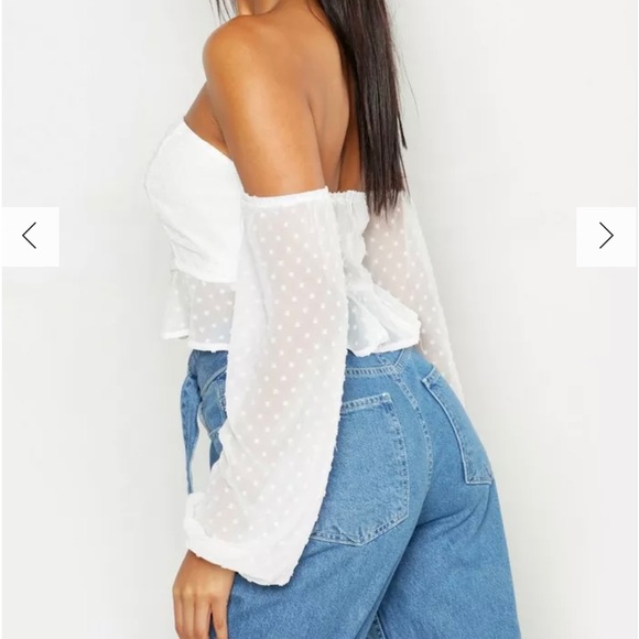 Boohoo Dobby Spot Off Shoulder Long Sleeve Crop Top NWT - Picture 2 of 10